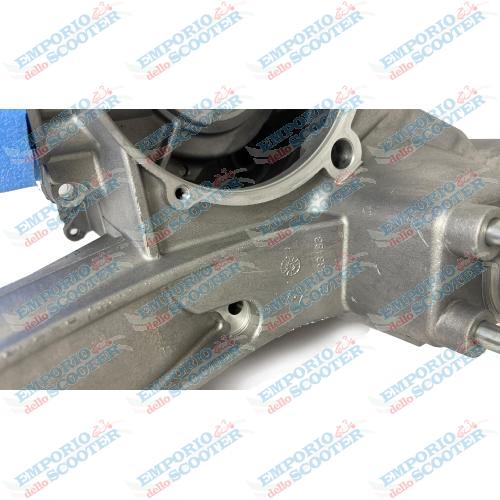 CÁRTER DE MOTOR PIAGGIO ORIGINAL VESPA PX 125–150 MIX – 8410315