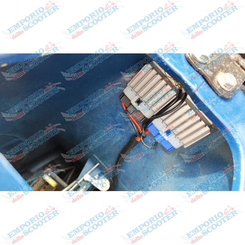 CENTRALITA PowerSafe - REGULA EL VOLTAJE EN VESPA 125 PRIMAVERA - ET3 (ADECUADO PARA PROTEGER BOMBILLAS Y KITS LED)