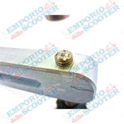 TOOL FOR CLINCHING THE RIVETS OF FLOOR PROFILES/STRIPS   