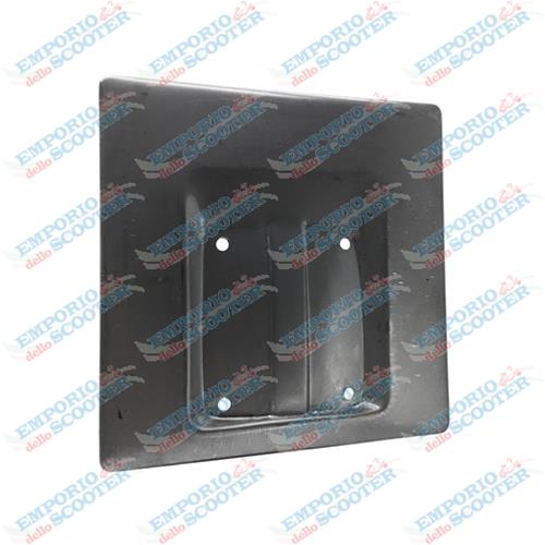 PORTA-MATRICULA ESPECìFICO PARA VESPA ET3 - PRIMAVERA - PK125 180x180mm